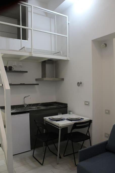 Piccolo Loft A Due Passi Dal Castello Apartment Milan Bagian luar foto