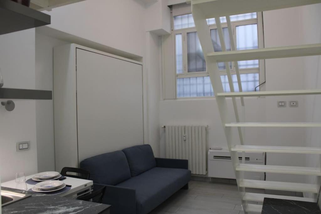 Piccolo Loft A Due Passi Dal Castello Apartment Milan Bagian luar foto